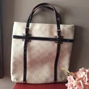 White Loewe bag
